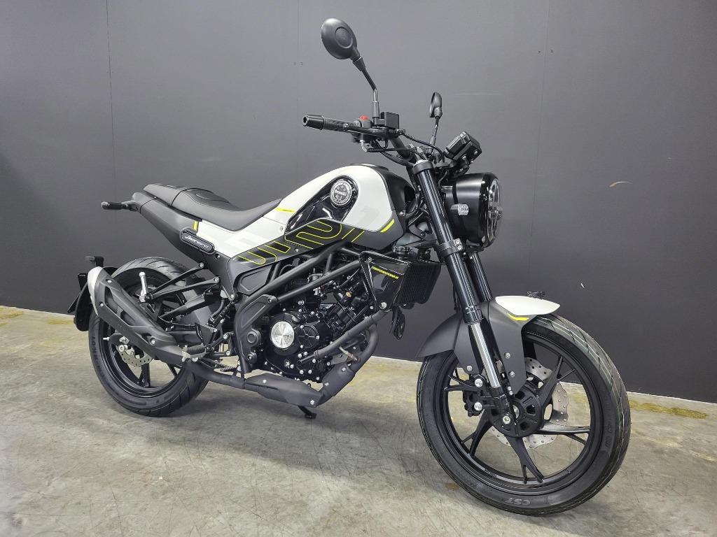 Benelli Leoncino 125 (A1,B-rijbewijs)(5j garantie,1j Assist), Motoren, Bedrijf, 125 cc, 11 kW of minder, 1 cilinder