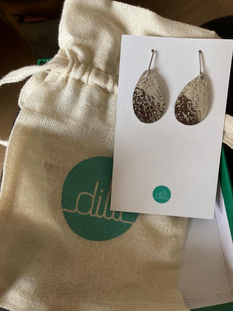 Oorbellen Dilli (nieuw, in originele verpakking!), Ophalen, Nieuw