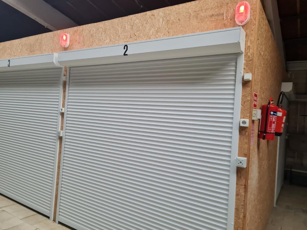 Box de stockage à louer, diverses dimensions, Immo, Garages & Places de parking, Province de Hainaut
