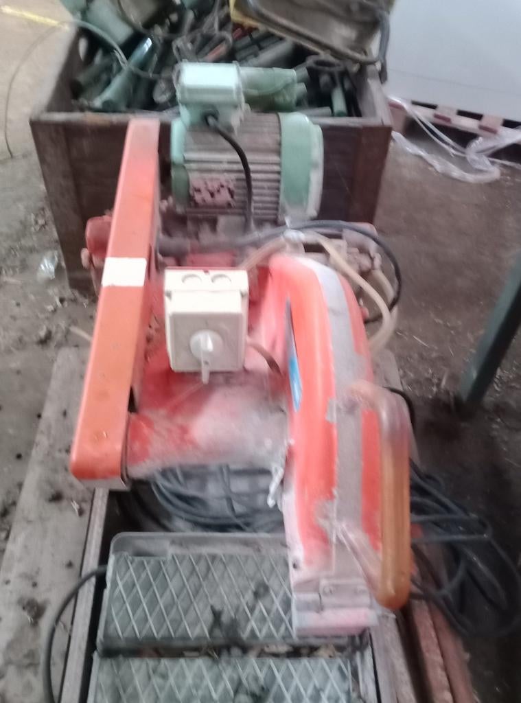 Scies à pierre Clipper et Chatal, Enlèvement