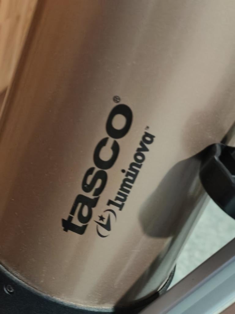 Téléscope tasco luminova 114 X 900 MM, Télescope réflecteur (miroirs), Comme neuf, Avec trépied, Enlèvement