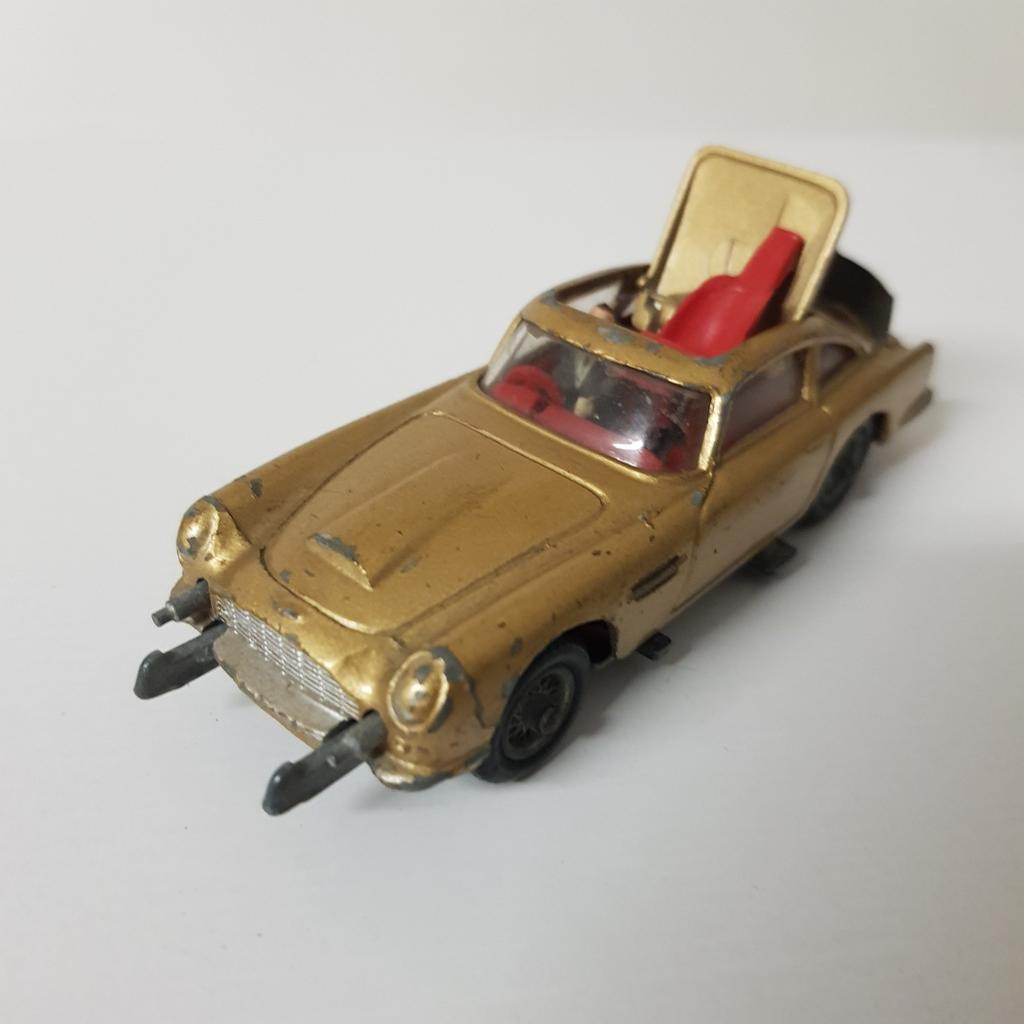 Corgi Toys Aston Martin James Bond, Hobby & Loisirs créatifs, Enlèvement ou Envoi, Corgi