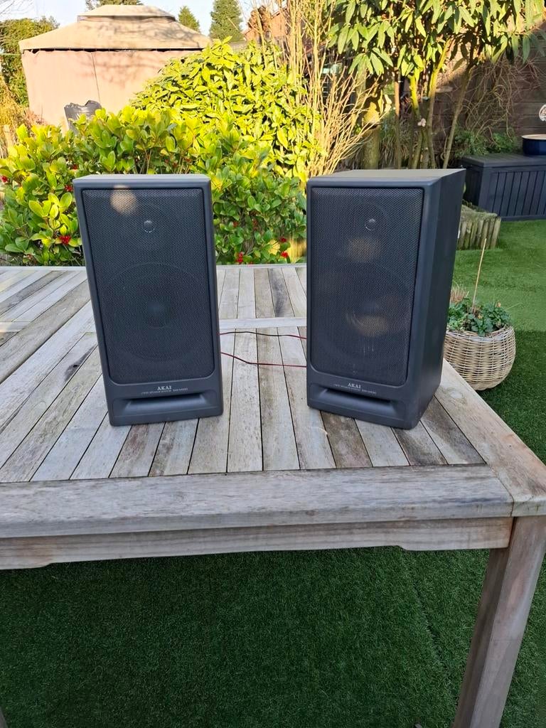 Akai geluidsboxen, Enlèvement, Utilisé