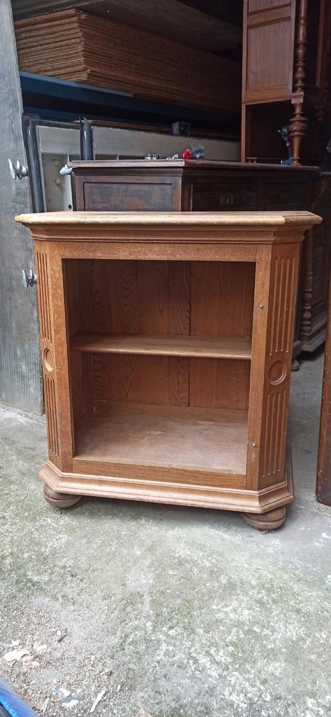 Petit meuble en chêne., Enlèvement