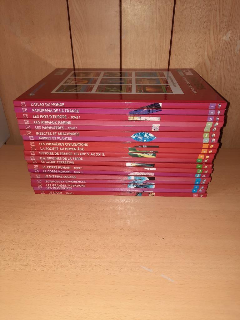 Livres Tout l'Univers, Boeken, Schoolboeken, Gelezen, Overige vakken, Ophalen of Verzenden