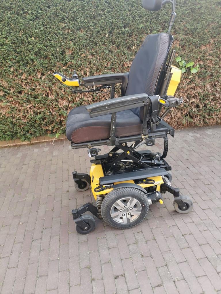 Quantum edge 2 0- elektrische rolstoel veel opties rolwagen, Ophalen of Verzenden, Elektrische rolstoel