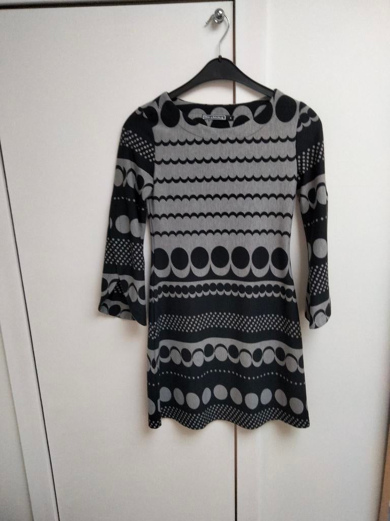 Zeer speciaal tricot jurkje.heel speciale mouwen., Ophalen of Verzenden, Zo goed als nieuw