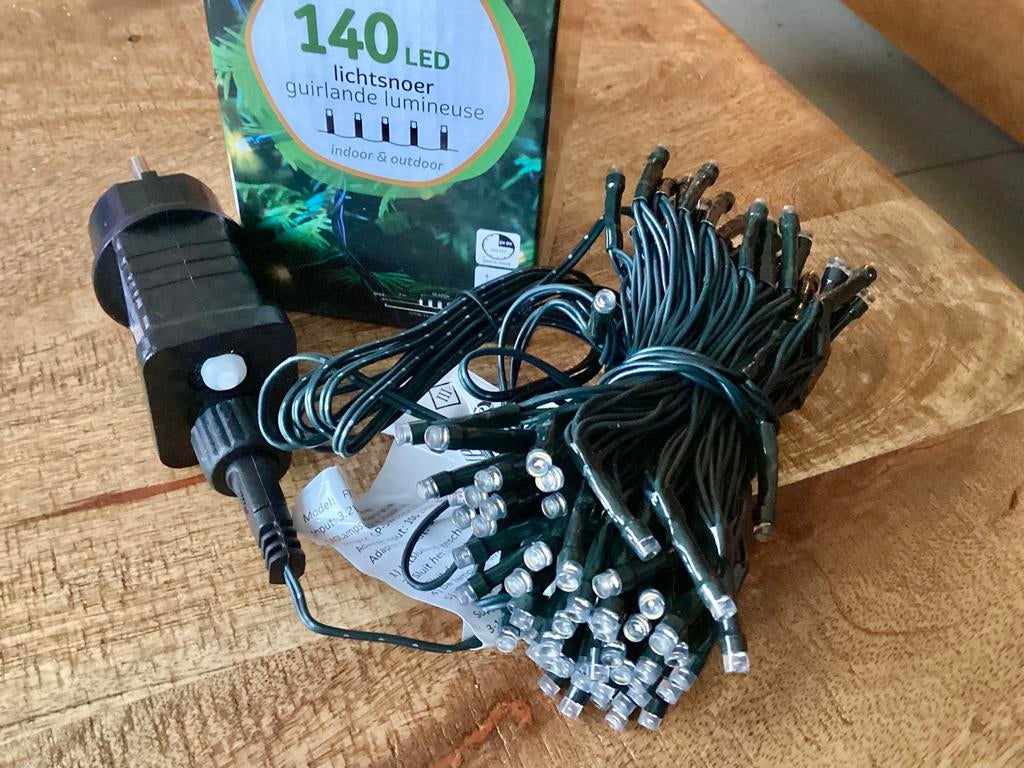 140 Led Kerstverlichting met timer 🎄🕗✨, Ophalen of Verzenden, Zo goed als nieuw