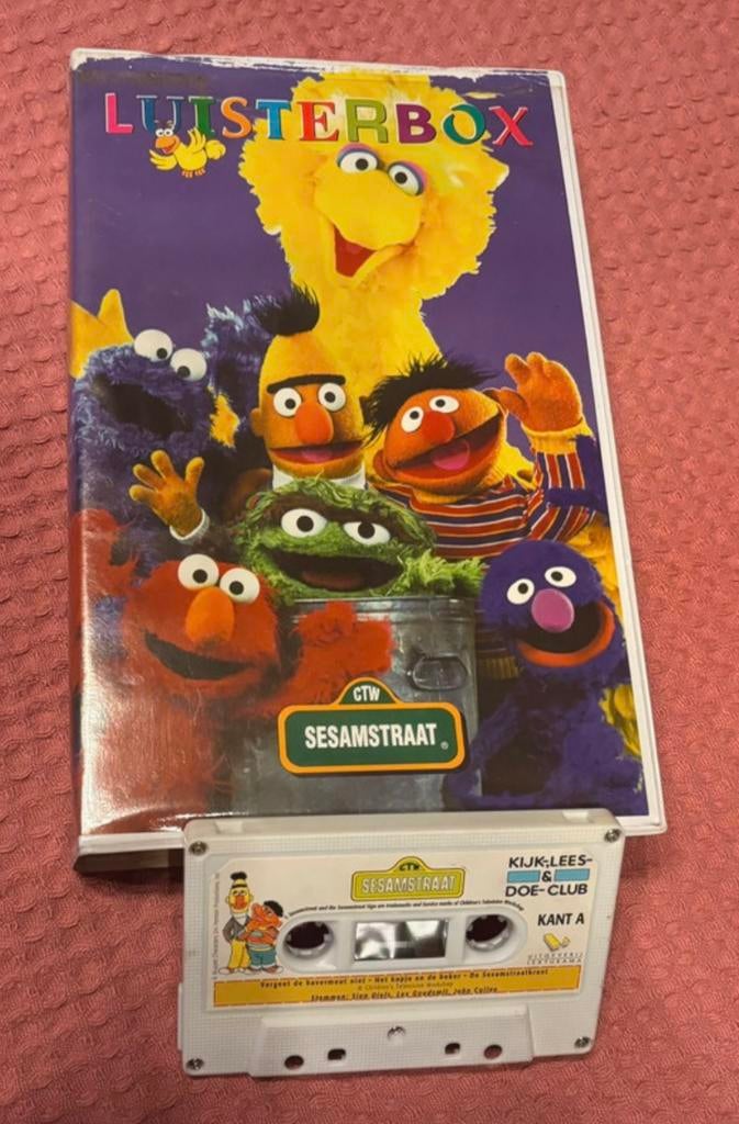 Sesamstraat luisterbox,7 casettenbandjes., Ophalen of Verzenden, Gebruikt