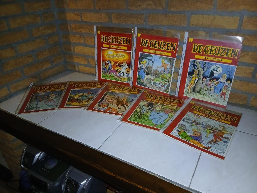 De Geuzen, 8 titels, Boeken, Stripverhalen, Nieuw, Meerdere stripboeken, Ophalen of Verzenden