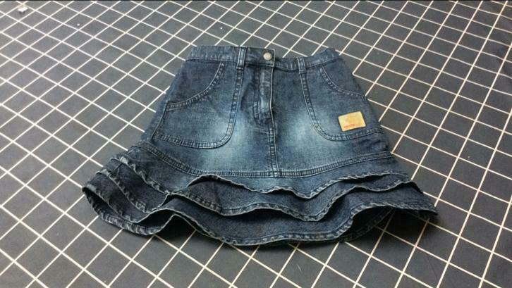 Belle jupe stretch en jean ESPRIT. 122. NOUVEAU !, Enfants & Bébés, Vêtements enfant | Taille 122, Neuf, Robe ou Jupe, Enlèvement ou Envoi