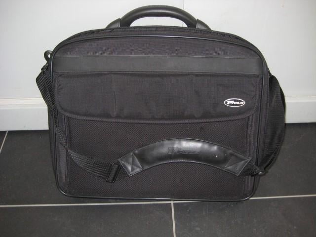 Laptoptas 17 inch als nieuw. 44 X 34 cm, Computers en Software, Ophalen of Verzenden, 17 inch of meer, Zo goed als nieuw, Schoudertas