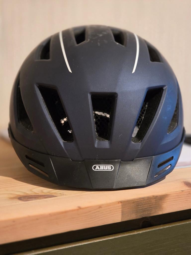 Fietshelm van het merk ABUS model ACT4V3-Y, Heer, Overige maten, Ophalen of Verzenden, Zo goed als nieuw