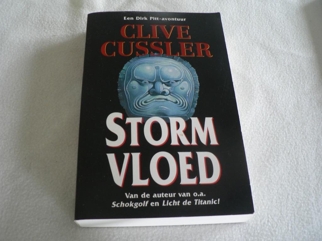 Dirk Pitt- clive cussler - Stormvloed, Enlèvement ou Envoi, Utilisé, Amérique, Clive Cussler