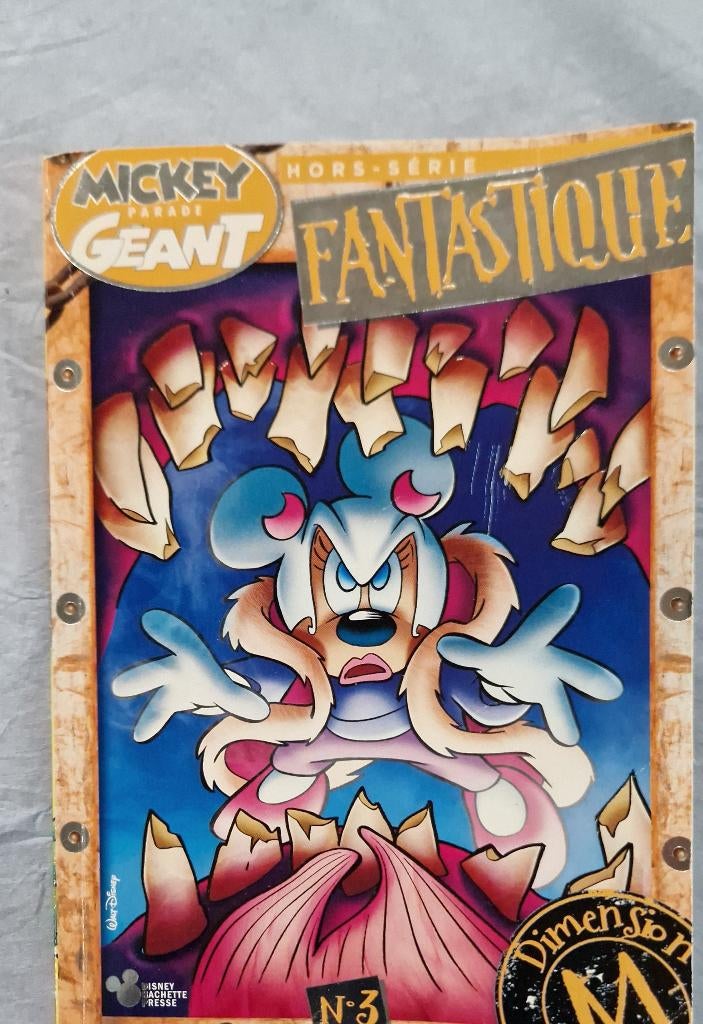 Livre : "Mickey Parade Géant : Fantasitque" , Livres, Garçon ou Fille, Fiction général, Enlèvement, Utilisé