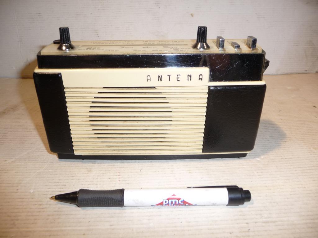 ancienne radio vintage ANTENA, Ophalen of Verzenden, Niet werkend, Radio