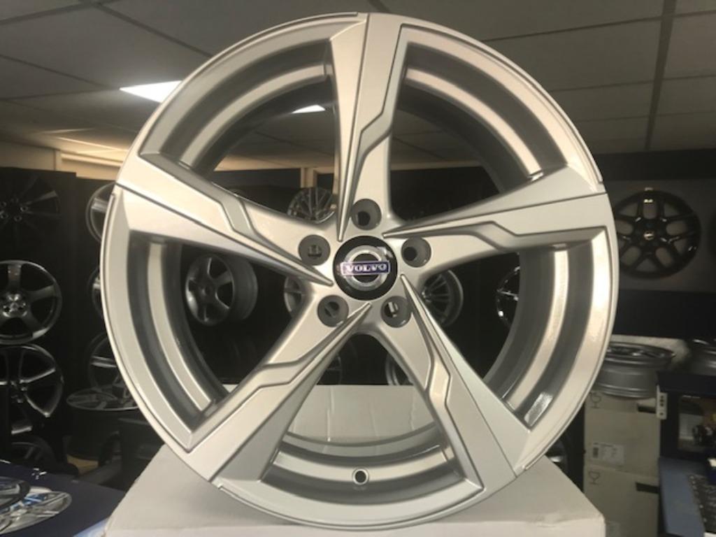 NIEUWE set 18 inch 5x108 aluminium sportvelgen voor Volvo, Autos : Pièces & Accessoires, Pneus & Jantes, Jante(s), Pneus été, 18 pouces