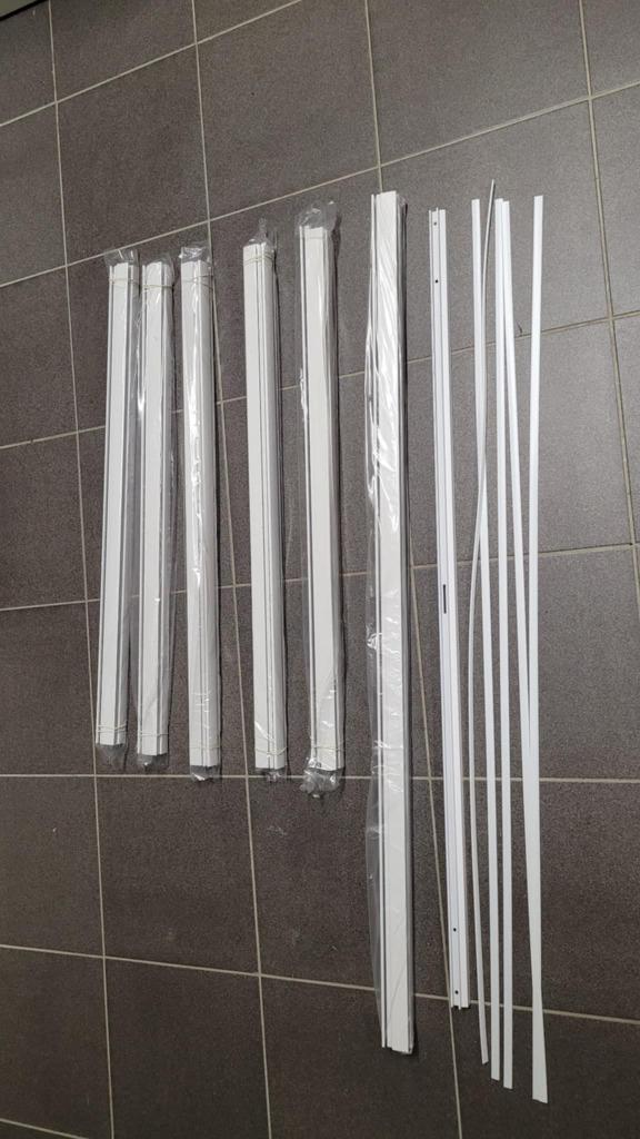 Montants - coulisses latérales VELUX moustiquaire, Neuf, Moins de 200 cm, Enlèvement ou Envoi, Moins de 80 cm