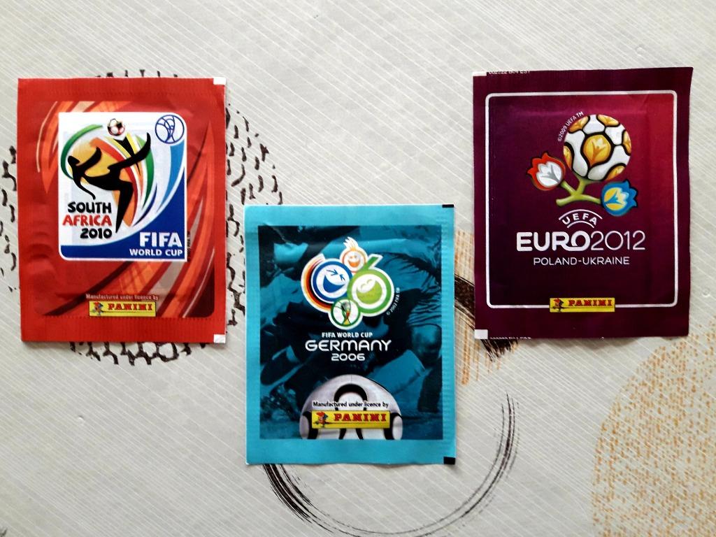 Panini 3 zakjes/packets vertikaal WK 2006-WK 2010-EK 2012, Ophalen of Verzenden, Nieuw