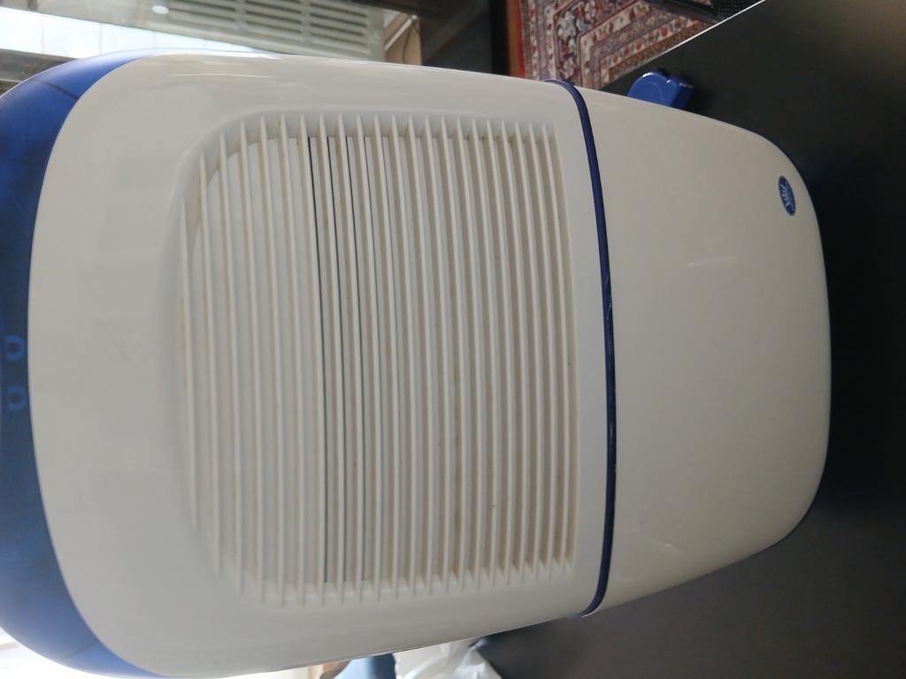 marque PDH05M Déshumidificateur à compresseur 22V taille LxW, Enlèvement, Comme neuf