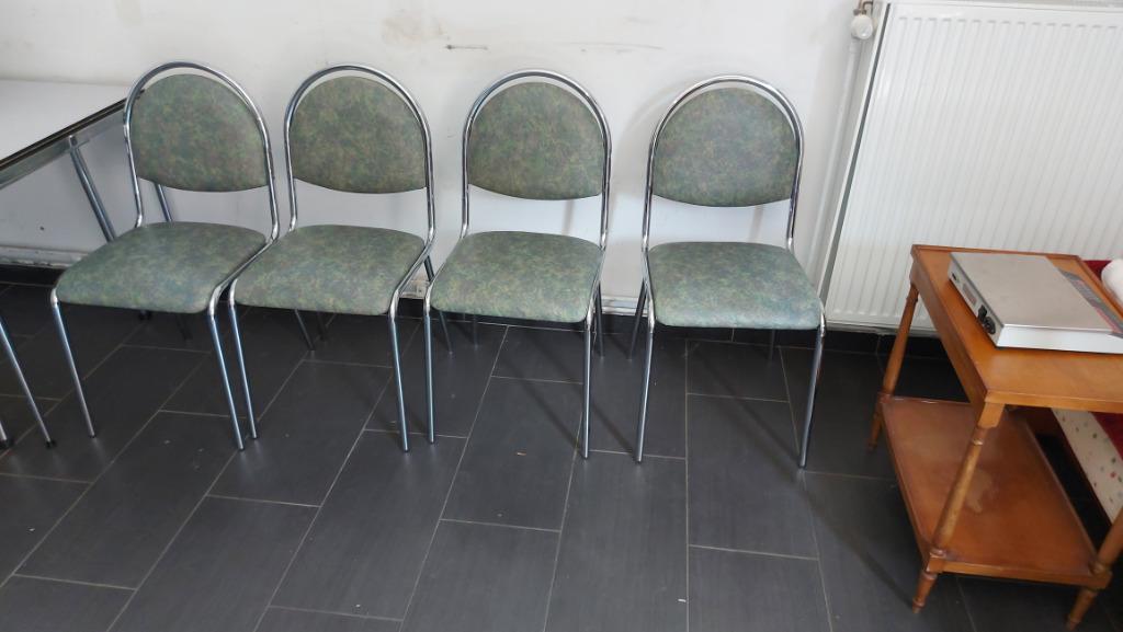 4 chaises vintage de cuisine avec pieds chromé anne 70 80, Antiquités & Art, Enlèvement ou Envoi