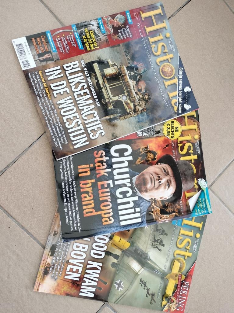 3 x Historia, Ophalen of Verzenden, Zo goed als nieuw