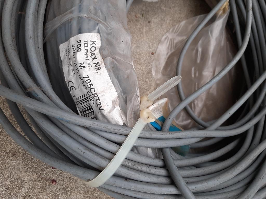 COAX kabels grijs (120m) & zwart (40m), Enlèvement, Comme neuf