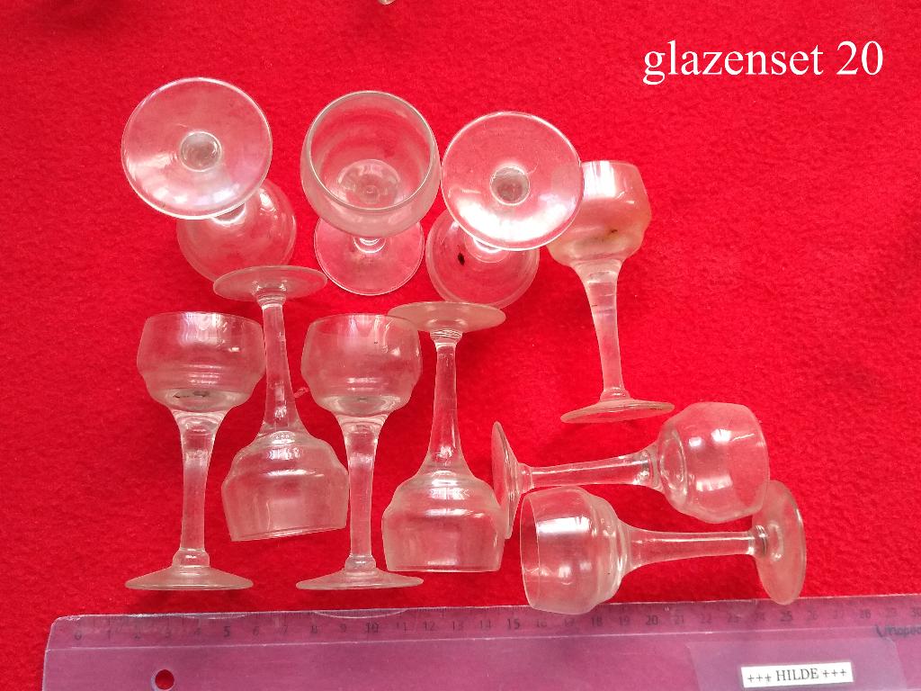 10 druppel likeur alcohol glaasjes glas glazen vintage, Ophalen of Verzenden, Zo goed als nieuw