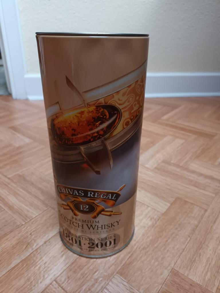 Boîte Chivas regal 12 1801-2001, Enlèvement ou Envoi, Comme neuf, Autre, Autres marques