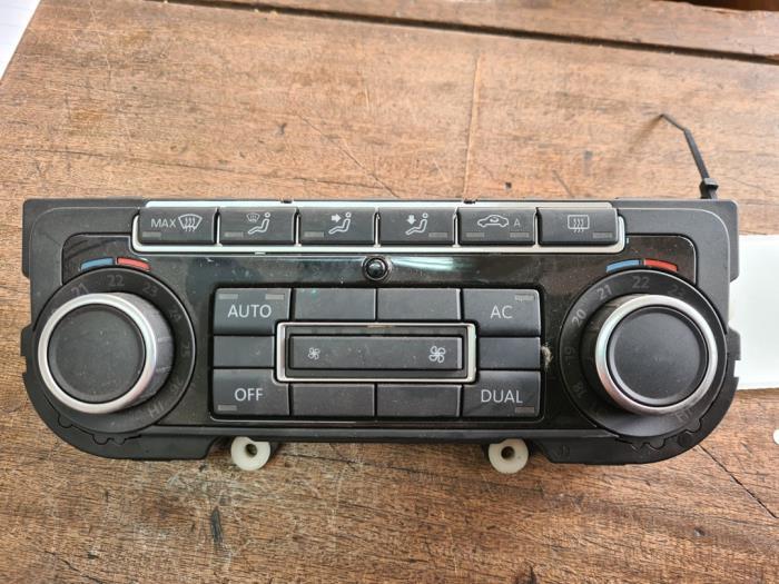 Kachel Bedieningspaneel van een Volkswagen Golf, Ophalen of Verzenden, 3 maanden garantie, Gebruikt, Volkswagen
