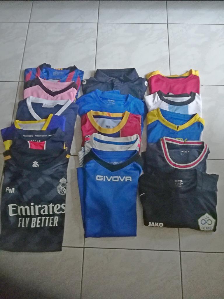 Voetbalkledij 8 - 11 jaar, Sport en Fitness, Voetbal, Ophalen, Gebruikt