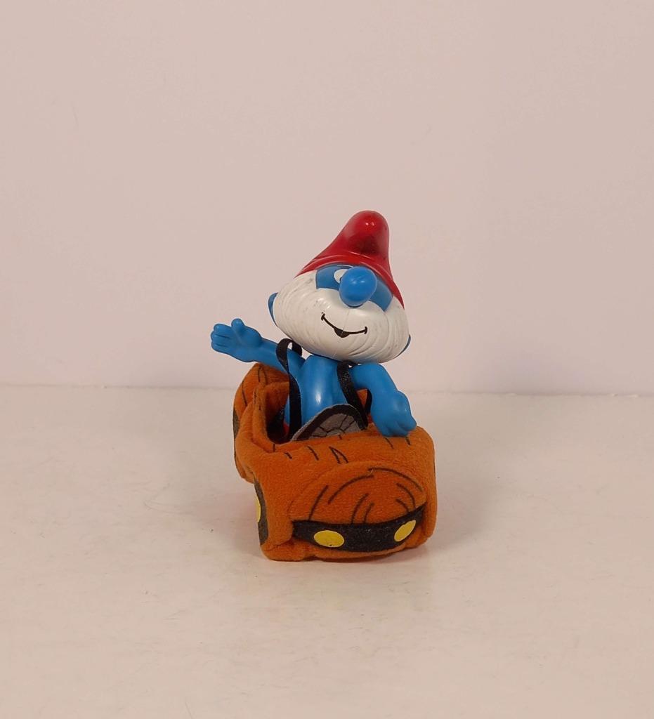 Chef des schtroumpf en voiture, Enlèvement ou Envoi, Comme neuf, Grand Schtroumpf, Poupée, Figurine ou Peluche