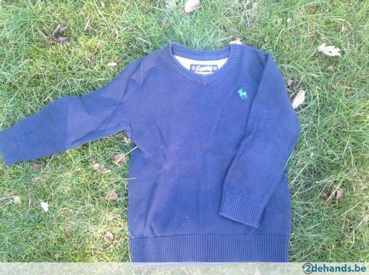 Blauwe trui met v-hals, rendier, uniform, maat 110, Enlèvement ou Envoi, Utilisé, Garçon, Pull ou Veste