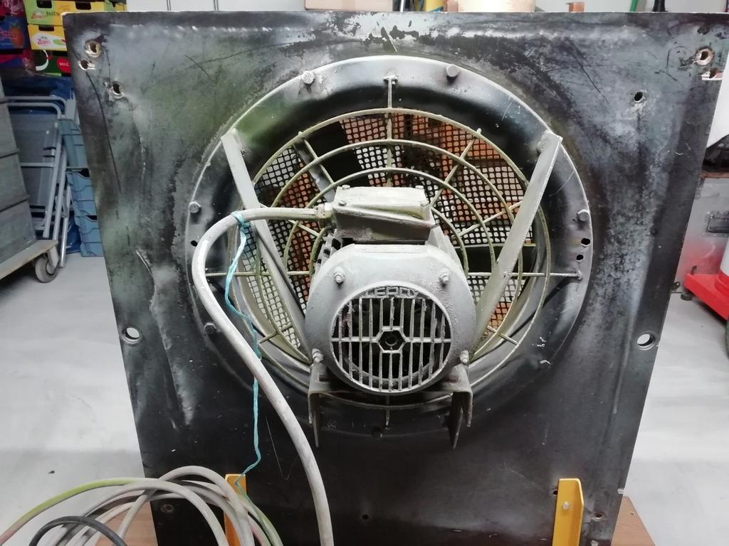 Grote afzuigventilator, Doe-het-zelf en Bouw, Ophalen of Verzenden, Zo goed als nieuw
