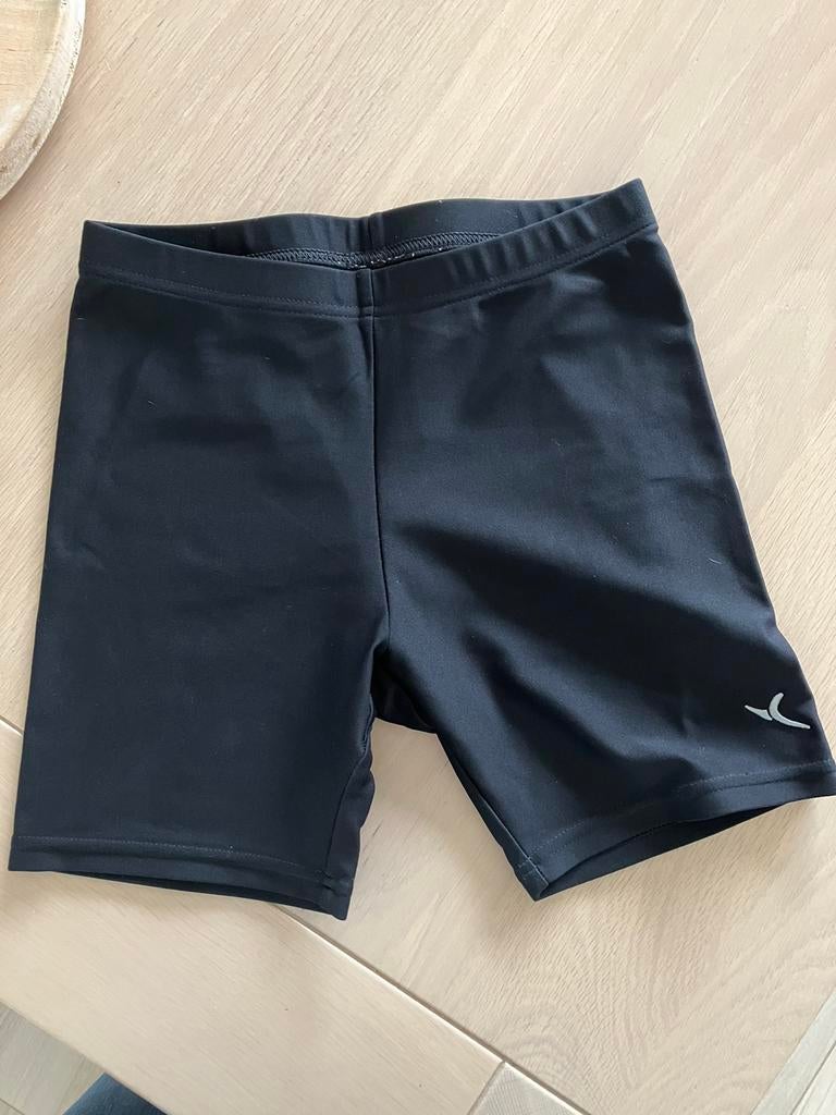 Zwarte turnshort maat 152 (12 jaar), Kinderen en Baby's, Kinderkleding | Maat 152, Ophalen, Jongen of Meisje, Sport- of Zwemkleding