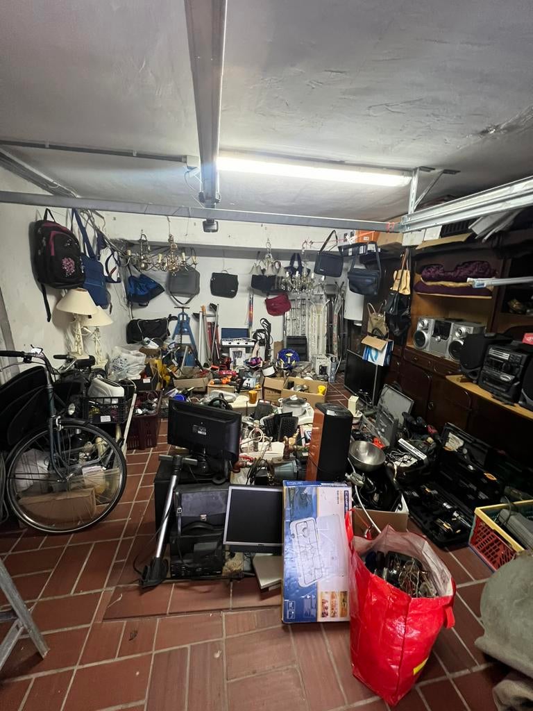 Grand débarras de garage – nombreux objets à vendre, Enlèvement, Utilisé