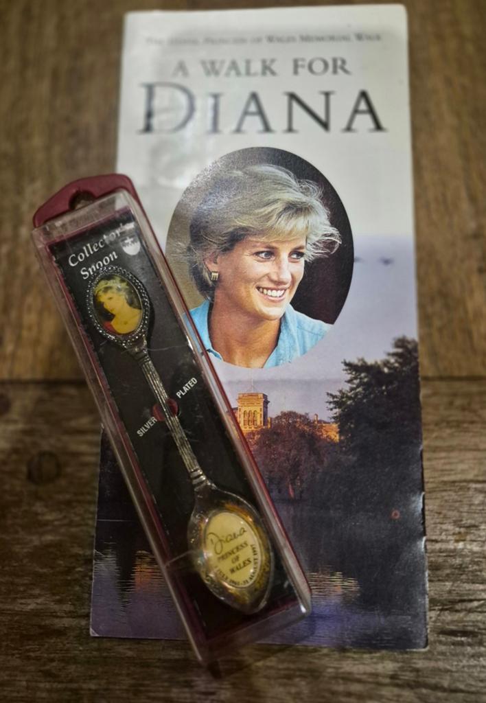 Lady Diana verzamelaars lepeltje en folder, Verzamelen, Ophalen