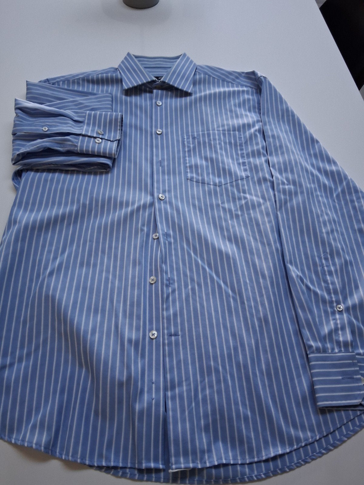 chemise pour homme taille 41 rayée bleu/blanc, Vêtements | Hommes, Chemises, Tour de cou 41/42 (L), Enlèvement ou Envoi, Comme neuf