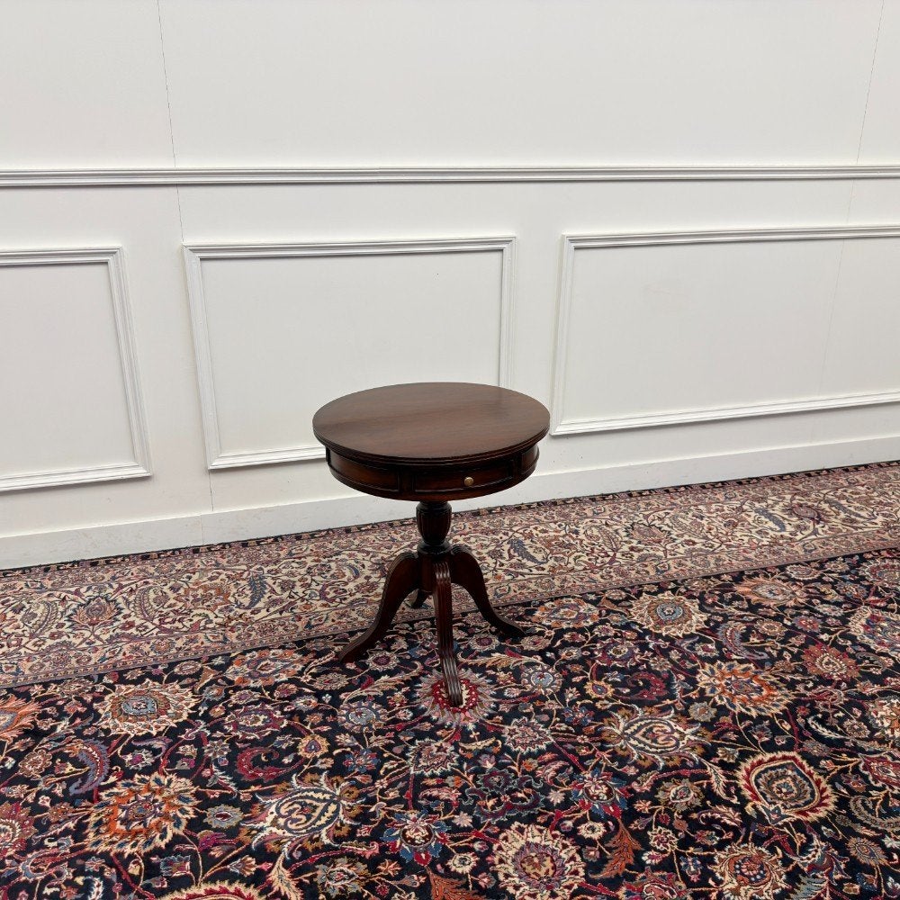 Klassiek Engels Sidetable, Enlèvement