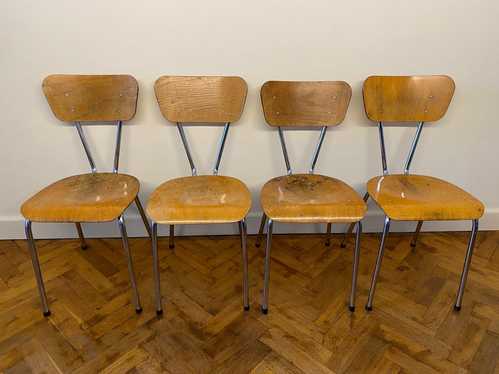 4 vintage stoelen, Ophalen, Gebruikt, Bruin, Vier