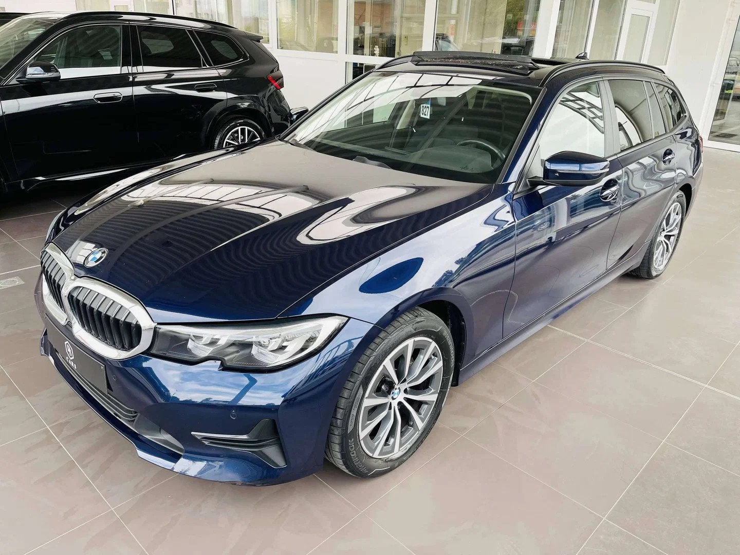 BMW 3 Serie 318 dA * GARANTIE + TOIT PANO + LED + GPS PRO +, Auto's, Automaat, Stof, 4 cilinders, Blauw