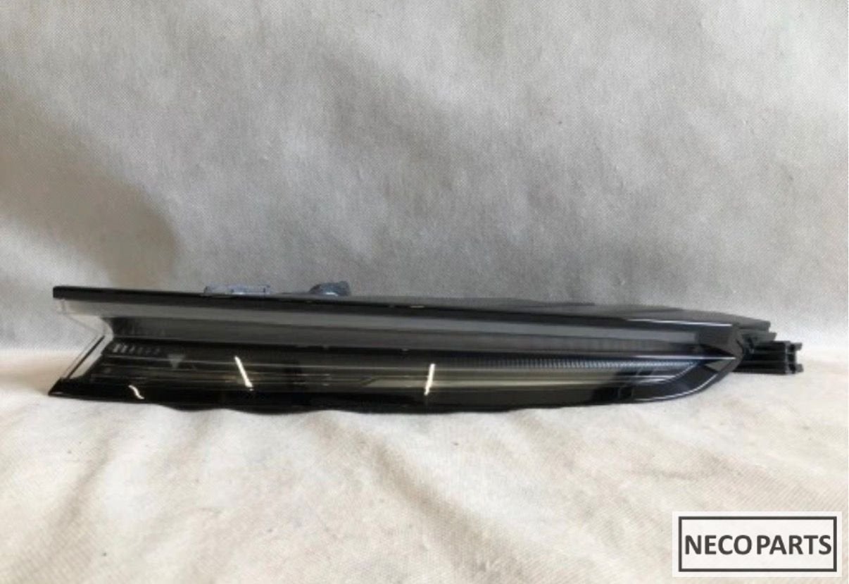 PORSCHE TAYCAN VOL LED ACHTERLICHT ORIGINEEL, Gebruikt, -, -, Porsche