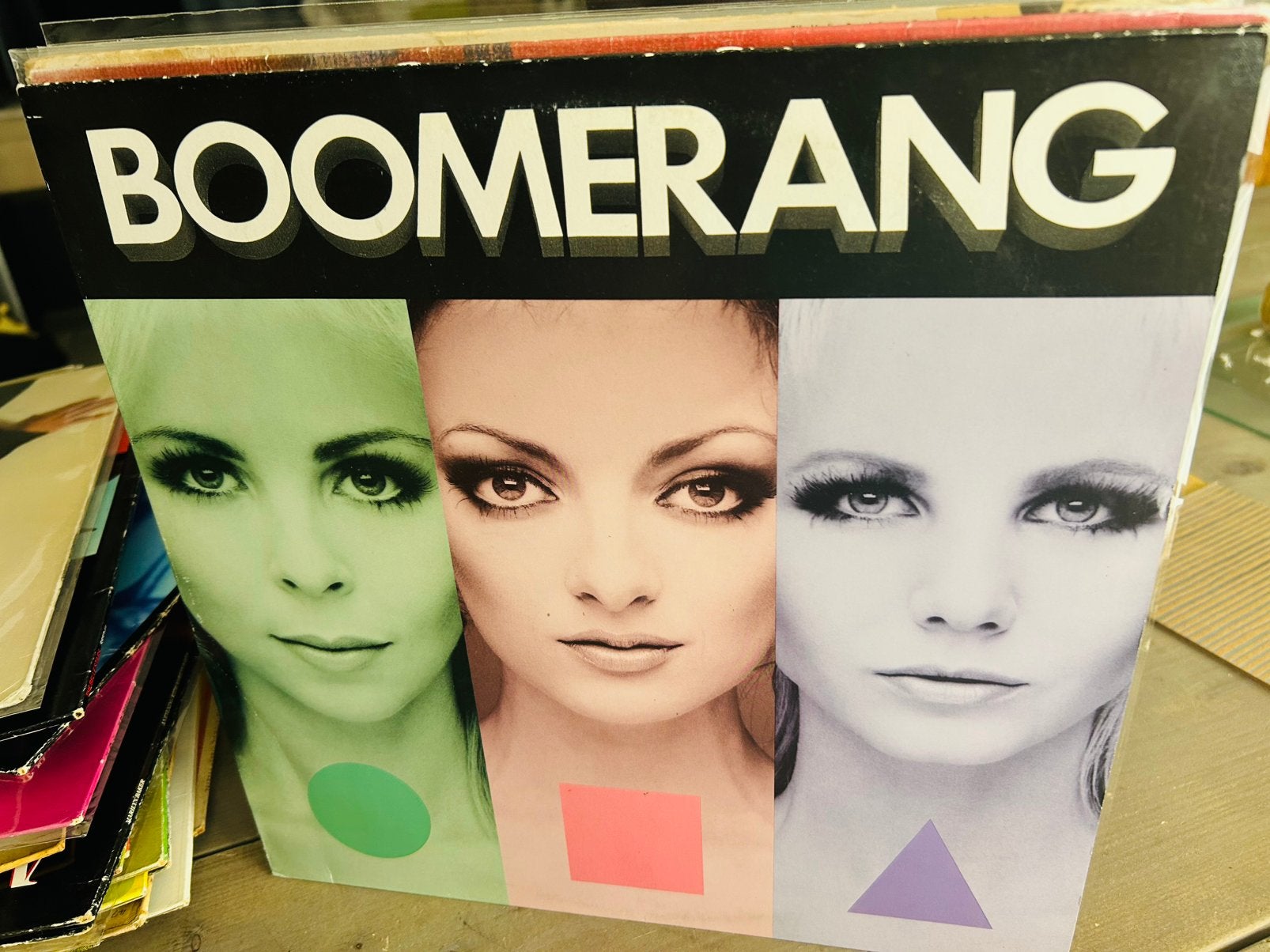 Boomerang : Boomerang, Ophalen of Verzenden, Zo goed als nieuw