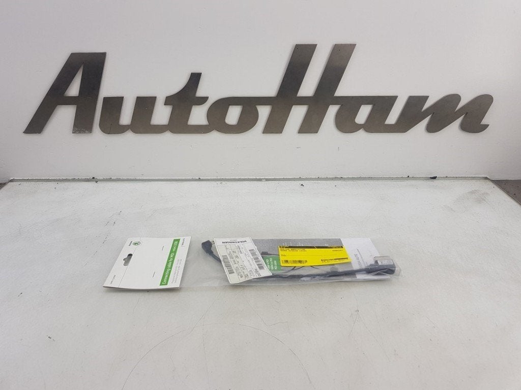 AUX/USB POORT Skoda Octavia (5EAA) (|5E0051510B|), Auto-onderdelen, Gebruikt, Info@skoda-auto.de, Skoda, Max-Planck-Straße  3-5
64331  Weiterstadt, DE