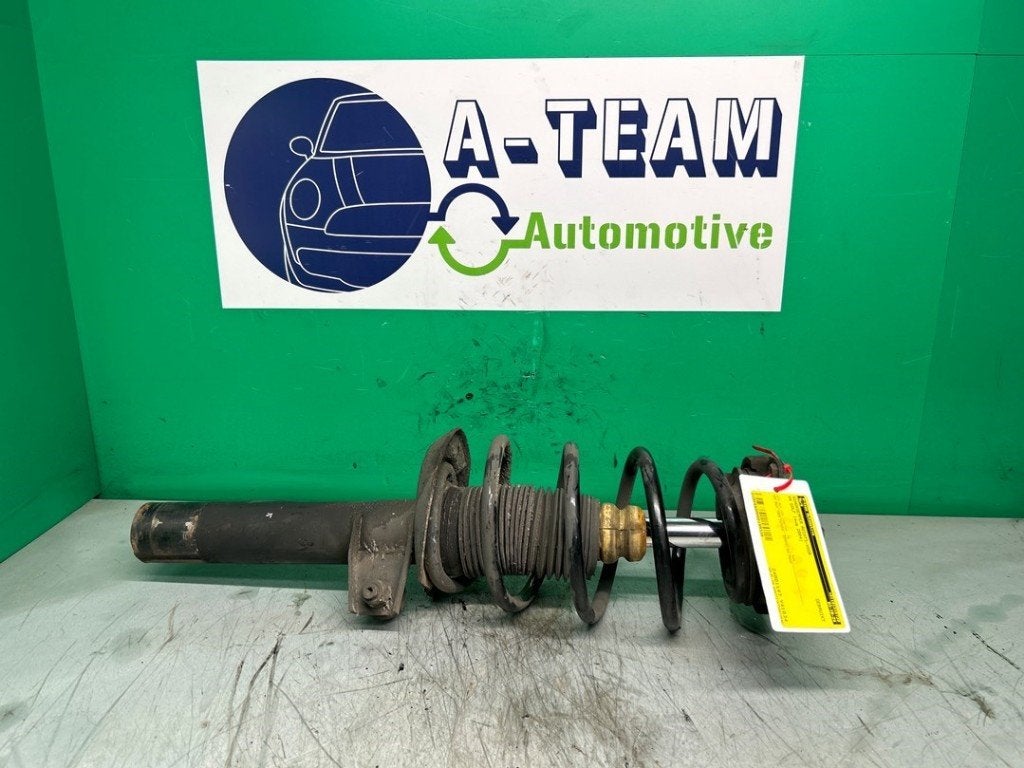 AMORTISSEUR OU ABSORBEUR DE CHOC AVANT DROIT Golf V (1K1), Autos : Pièces & Accessoires, Volkswagen, Volkswagen AG, Utilisé, Kundenbetreuung@volkswagen.de