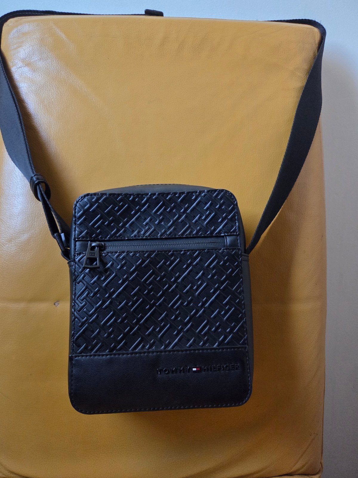 Tommy Hilfiger Schoudertas Heren, Gebruikt, Zwart, Leer, Ophalen