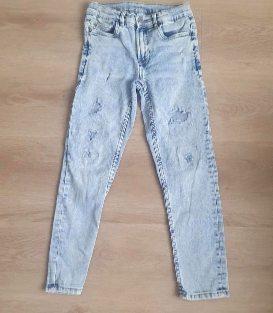 Jeans Zara maat 140, Kinderen en Baby's, Kinderkleding | Maat 140, Ophalen of Verzenden, Zo goed als nieuw, Zara, Jongen