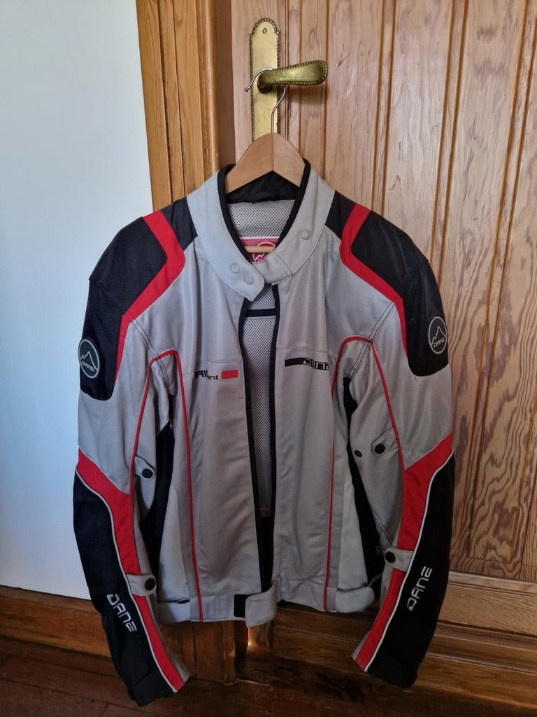 Motorvest Dane airvent maat 52, Motoren, Kleding | Motorkleding, Ophalen