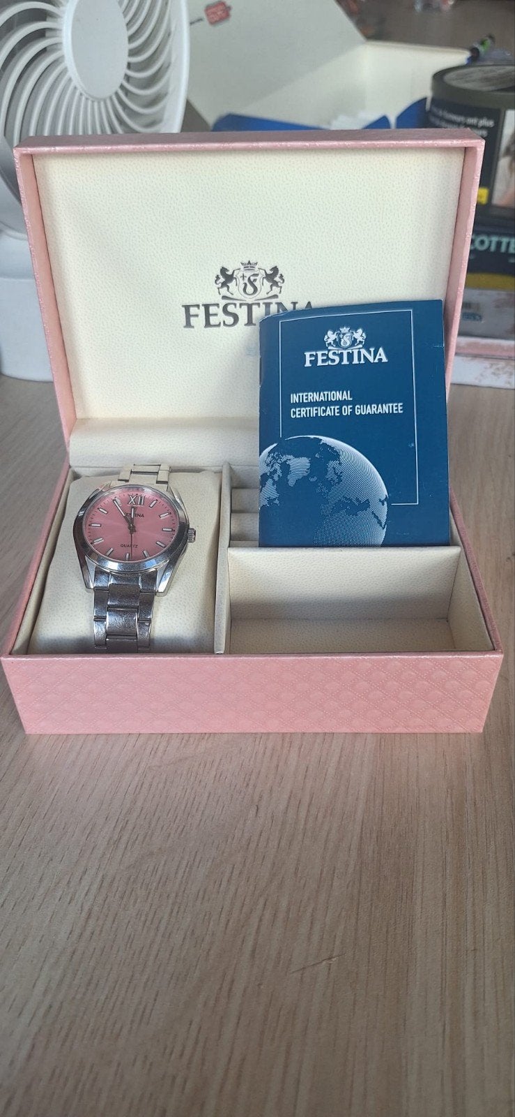montre festina, Enlèvement