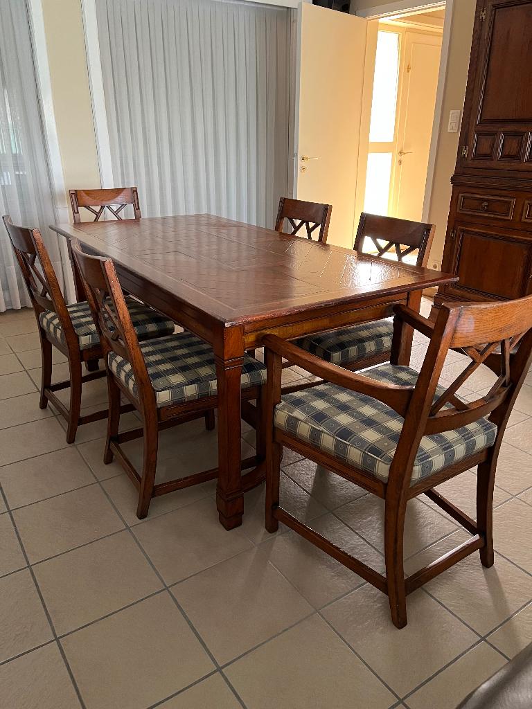 Tafel, Ophalen, Zo goed als nieuw